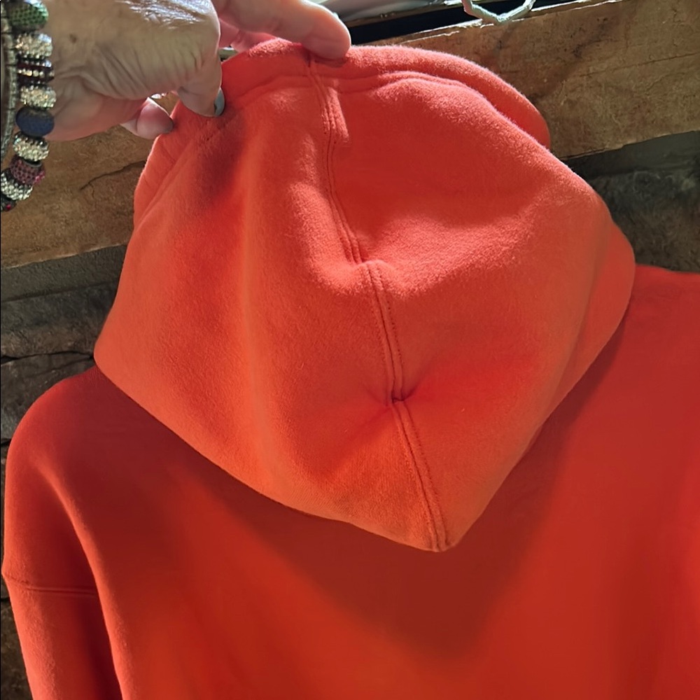 Virginia Tech Hokies Sweatshirt Hoodie; NWOT; Excellent Condition!  Size Medium - Picture 9 of 10